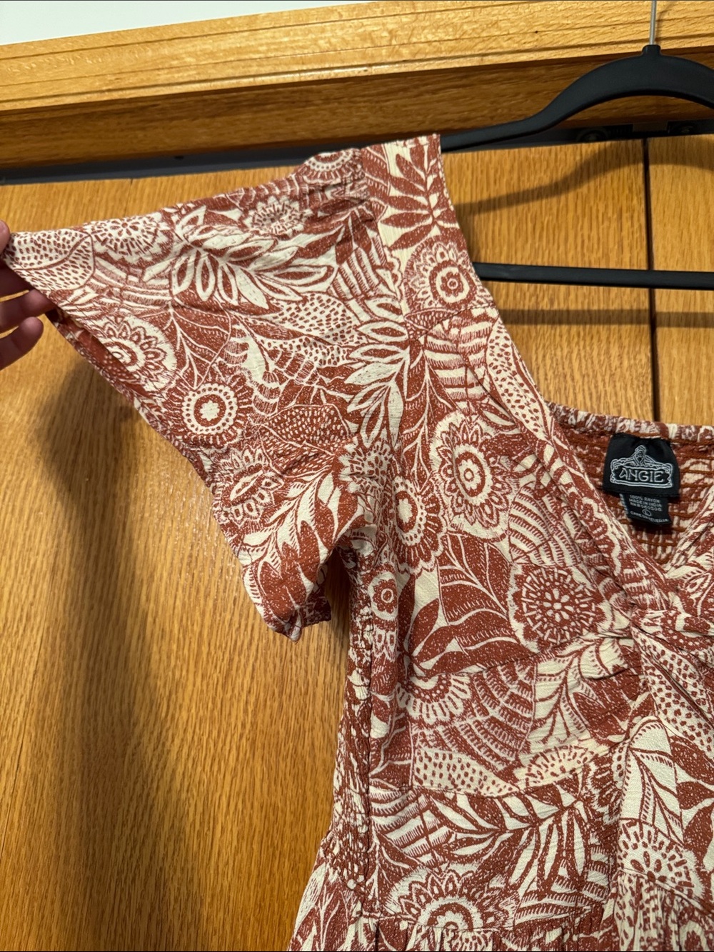 Women's boutique Rust Floral V-Neck cut out Short Dress - Picture 5 of 6